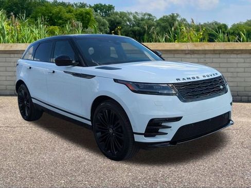 New 2026 Land Rover Range Rover Velar Dynamic SE image 3