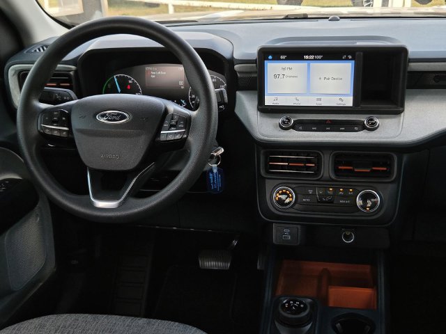 Used 2024 Ford Maverick XLT FWD image 5