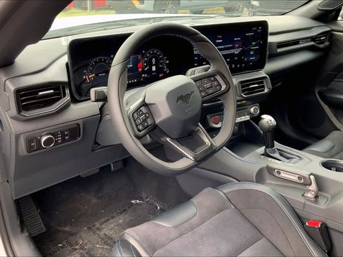 Used 2025 Ford Mustang Dark Horse RWD image 8