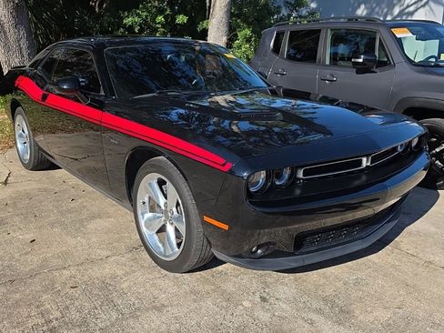 Used 2015 Dodge Challenger R/T Plus image 9