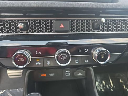 Used 2024 Honda Civic Sport image 25