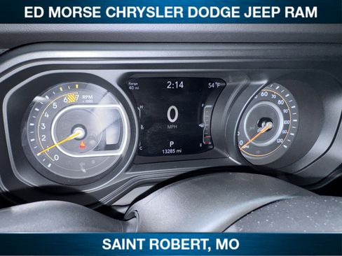 Used 2024 Jeep Wrangler Unlimited Rubicon w/ Technology Group AWD/4WD image 14