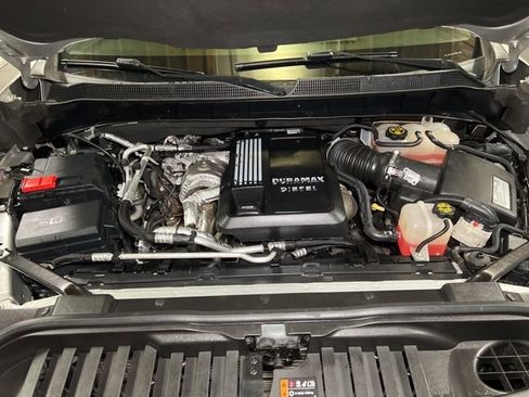 Used 2020 Chevrolet Silverado 1500 RST image 25