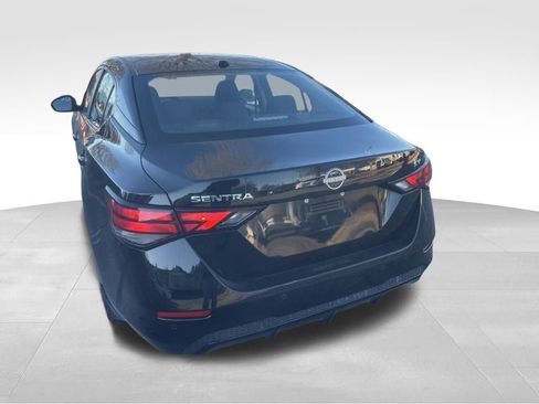 Used 2024 Nissan Sentra SV image 16
