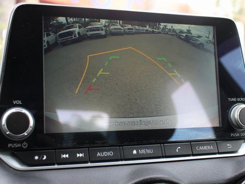 Used 2021 Nissan Sentra SV image 27