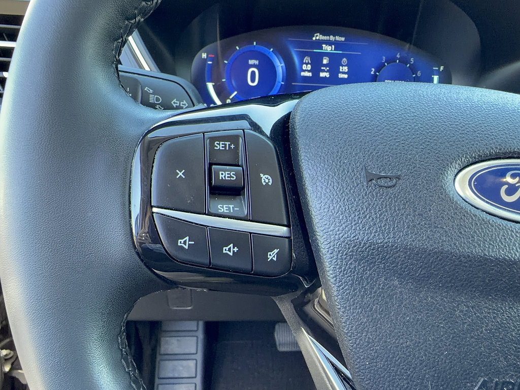 Used 2021 Ford Escape SEL w/ Technology Package FWD image 26