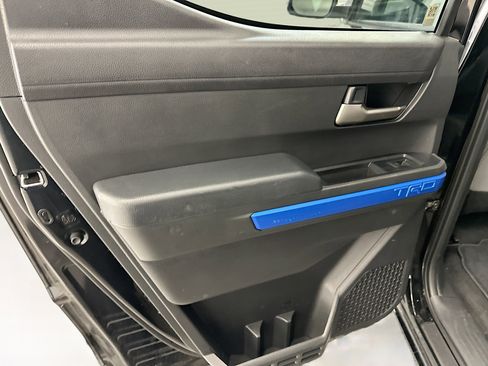 Used 2025 Toyota Tacoma TRD Off-Road image 27