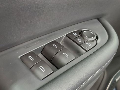 Used 2025 Buick Enclave Preferred image 27