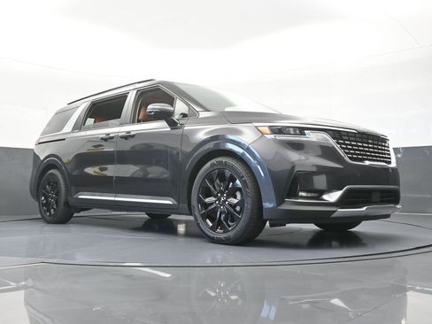 Used 2022 Kia Carnival SX FWD image 71