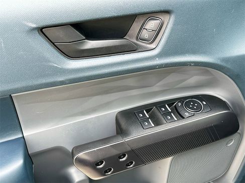 Certified 2024 Ford Maverick XLT w/ XLT Luxury Package image 21