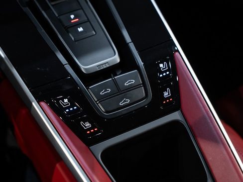 Used 2021 Porsche 911 Turbo S image 27