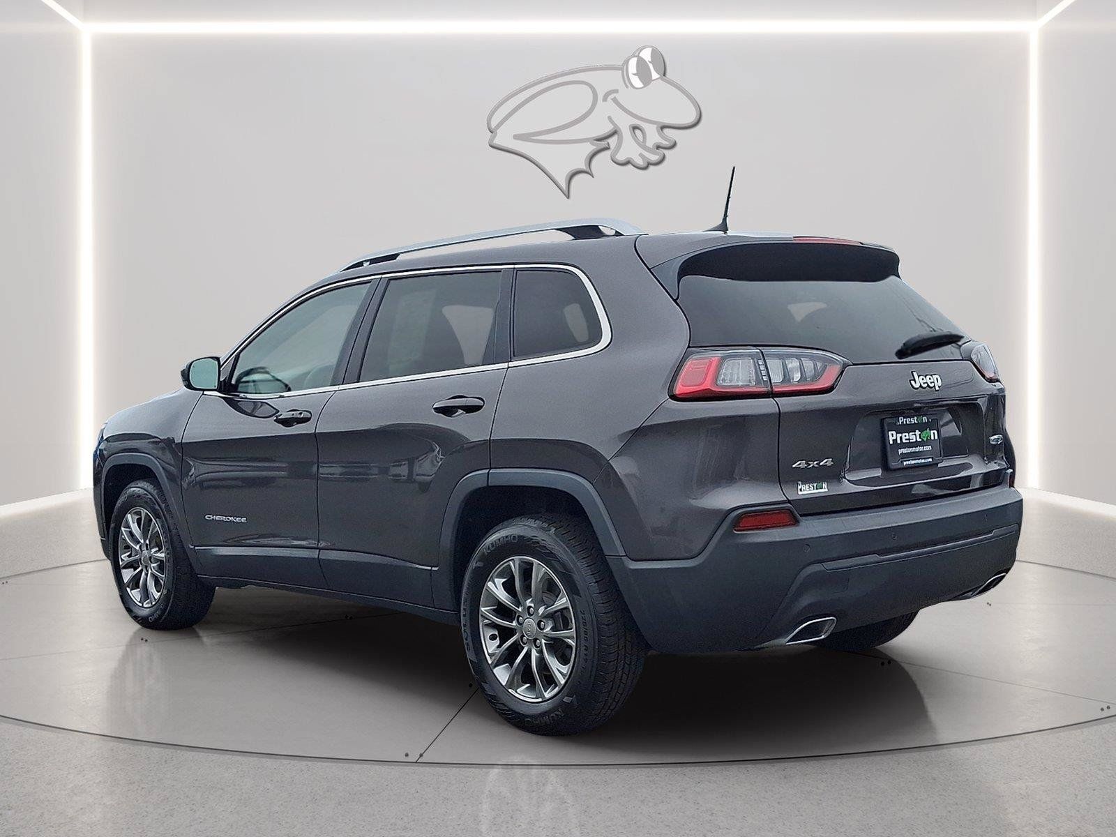 Used 2021 Jeep Cherokee Latitude Lux AWD/4WD image 3