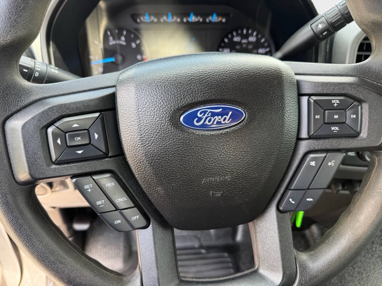 Used 2017 Ford F250 XL w/ Power Equipment Group AWD/4WD image 13