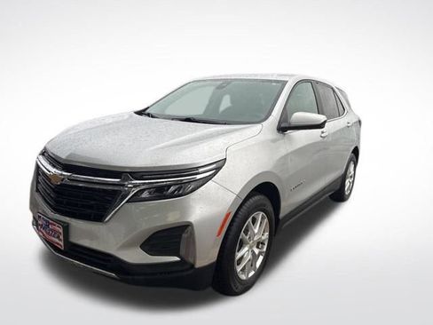 Used 2022 Chevrolet Equinox LT AWD/4WD image 2