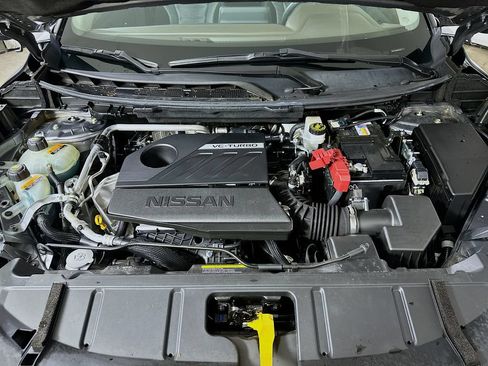 Used 2023 Nissan Rogue SV FWD image 9