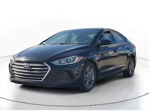 Used 2017 Hyundai Elantra SE image 3
