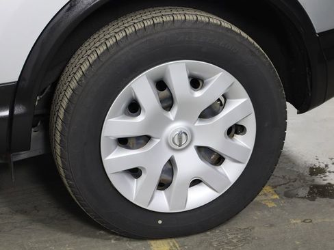 Used 2020 Nissan Rogue Sport S image 35