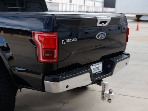 Used 2017 Ford F150 Lariat w/ Equipment Group 501A Mid image 36