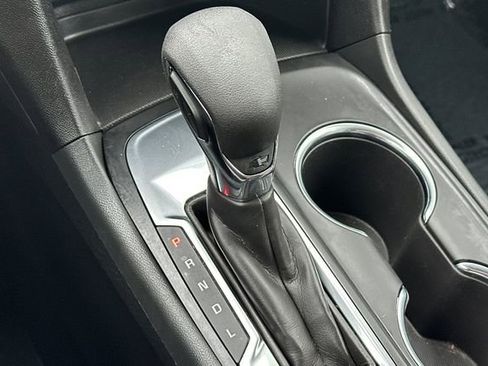 Used 2023 Chevrolet Equinox LS FWD image 23