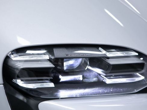 Certified 2024 Porsche Taycan 4 Cross Turismo image 33