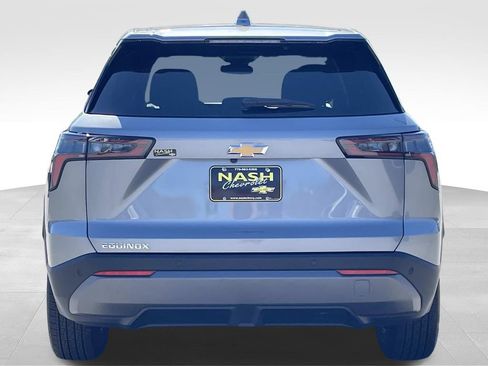 New 2026 Chevrolet Equinox LT image 4