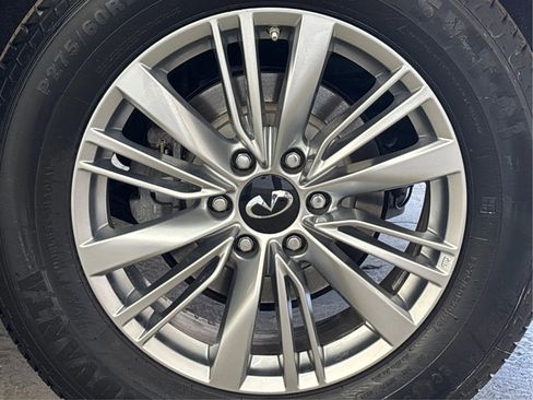 Used 2019 INFINITI QX80 Luxe AWD/4WD image 32