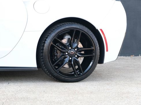 Used 2016 Chevrolet Corvette Stingray Coupe w/ 3LT Preferred Equipment Group image 10