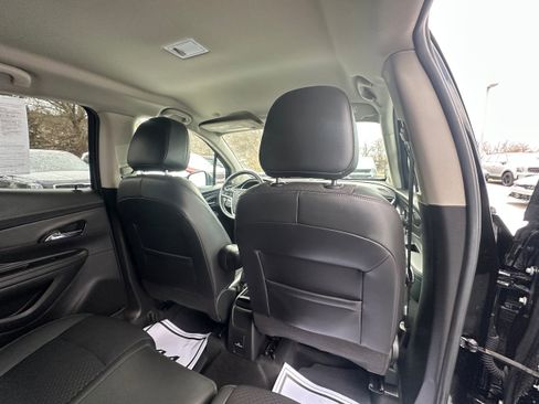 Used 2022 Buick Encore Preferred w/ Safety Package image 19