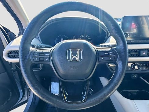 Certified 2024 Honda HR-V LX image 11