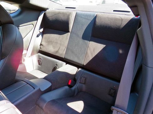 Used 2023 Toyota GR86 Premium w/ ALL Weather Mat Package (TMS) image 13