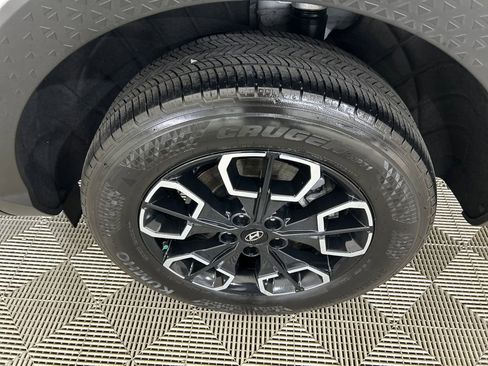 Used 2024 Hyundai Santa Cruz SEL w/ Activity Package image 11