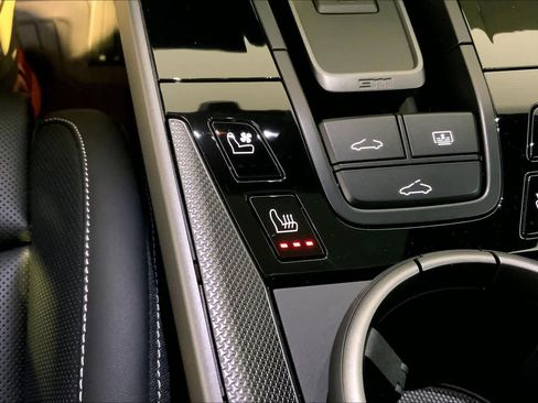 Used 2025 Porsche 911 Carrera S image 37