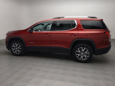 Used 2023 GMC Acadia SLT w/ Technology Package AWD/4WD image 3