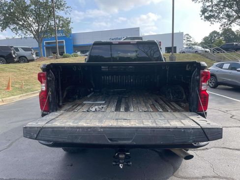 Used 2024 Chevrolet Silverado 2500 Custom w/ Custom Value Package AWD/4WD image 8