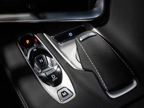 Used 2025 Chevrolet Corvette Z06 RWD image 16