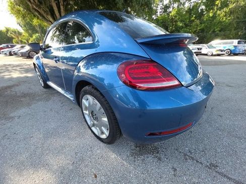 Used 2019 Volkswagen Beetle 2.0T SE FWD image 8