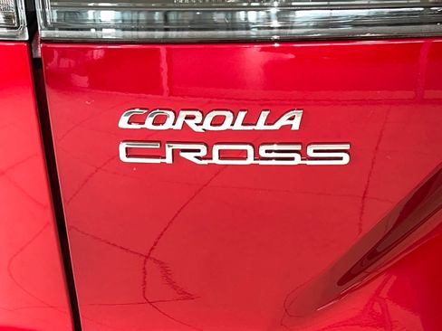 New 2026 Toyota Corolla Cross LE w/ Moonroof Package AWD/4WD image 7