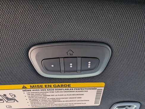 New 2026 Chrysler Pacifica Select image 35