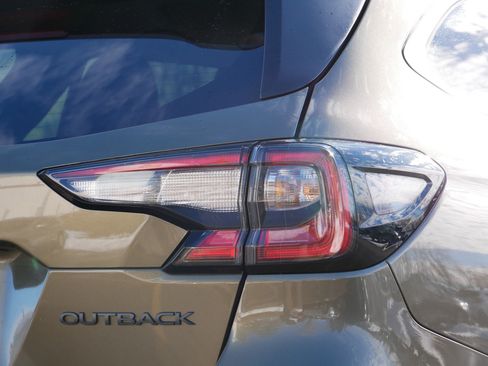Certified 2025 Subaru Outback Onyx Edition image 17