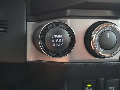 Certified 2023 Toyota Tacoma SR5 AWD/4WD image 22
