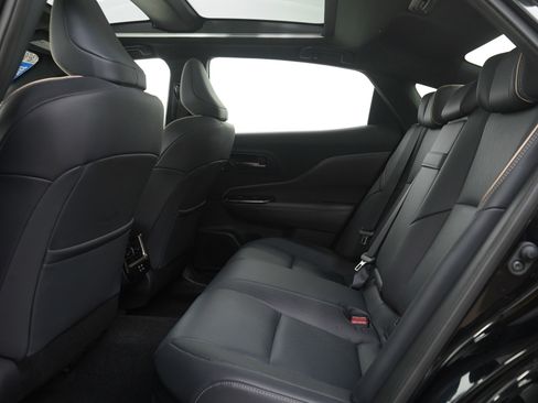 Used 2026 Toyota Crown Nightshade image 17