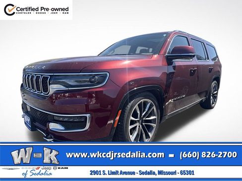 Certified 2022 Jeep Wagoneer Series III w/ Premium Group I AWD/4WD image 10