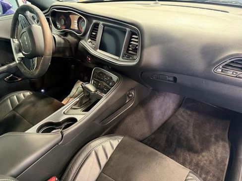 Used 2019 Dodge Challenger SRT Hellcat Redeye image 10