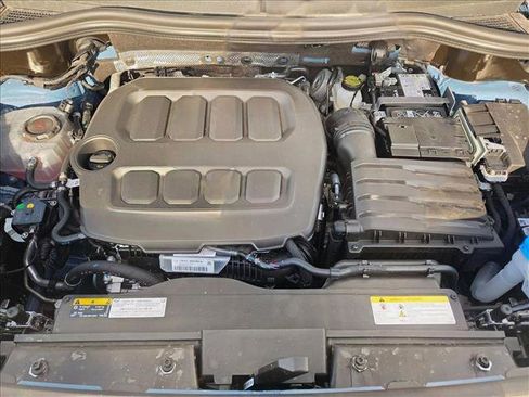 New 2026 Volkswagen Tiguan SE image 16