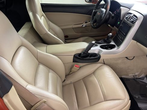 Used 2005 Chevrolet Corvette Coupe w/ Preferred Equipment Group image 23