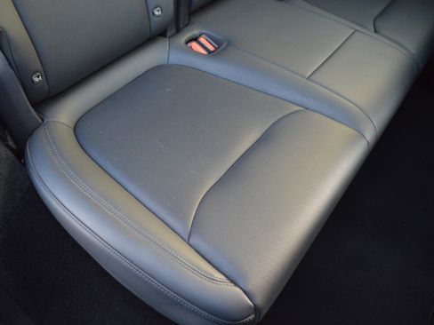 Used 2026 Tesla Model Y 2WD image 35