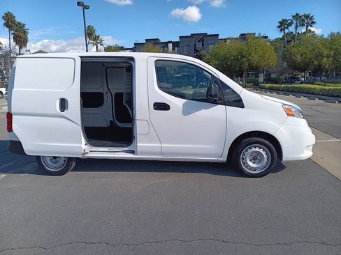 Used 2020 Nissan NV200 S w/ Back Door Glass Package image 5