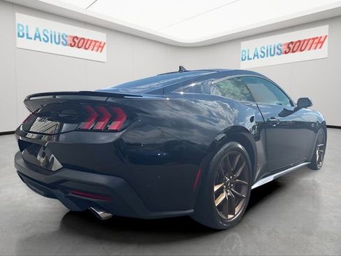 Used 2024 Ford Mustang GT Premium image 3