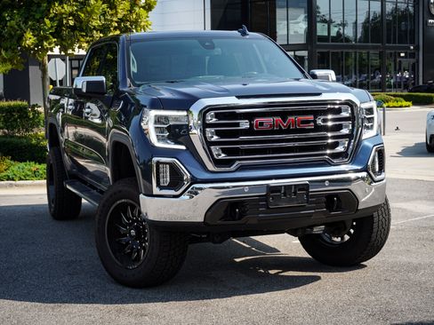 Used 2021 GMC Sierra 1500 SLT w/ SLT Premium Plus Package AWD/4WD image 2