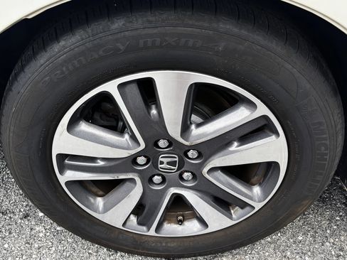 Used 2015 Honda Odyssey Touring image 8